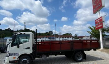 NEW Hino XZC730L Wooden Cargo 18′ full