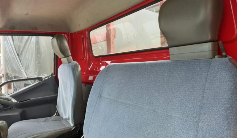 2006 Mitsubishi FE639E Kargo Am 14′ full