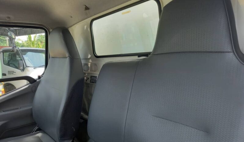 2014 Hino WU600R Alu Box 10′ (Tip Top Condition) full