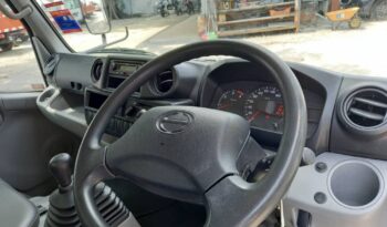 2014 Hino WU600R Alu Box 10′ (Tip Top Condition) full