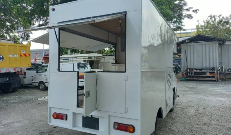 2015/16 Inokom Food Truck / Cargo 10’1 Low mileage 48k full