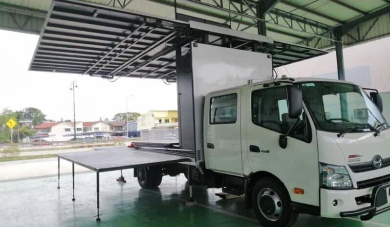 2019/20 Hino XZU720 Crew Cabin Event Stage Box 17’4 full
