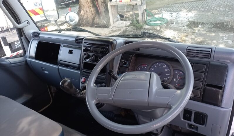2012 Mitsubishi Fuso FE71PB Kargo Am 10′ full