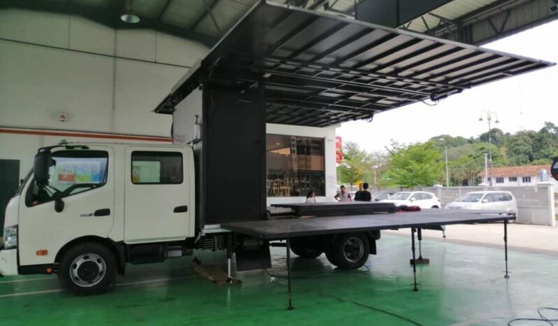 2019/20 Hino XZU720 Crew Cabin Event Stage Box 17’4 full