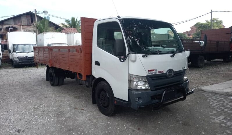 2013 Hino WU720 Kargo Am 17′ full