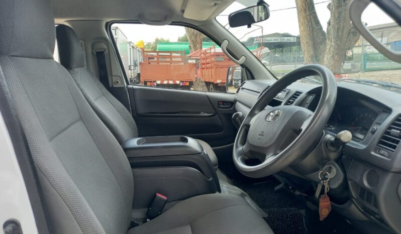 2014 Toyota Hiace Window Van 2.5 (D) full