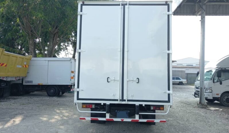 2016/17 Mitsubishi Fuso FE83PG Aluminium Box 17′ full