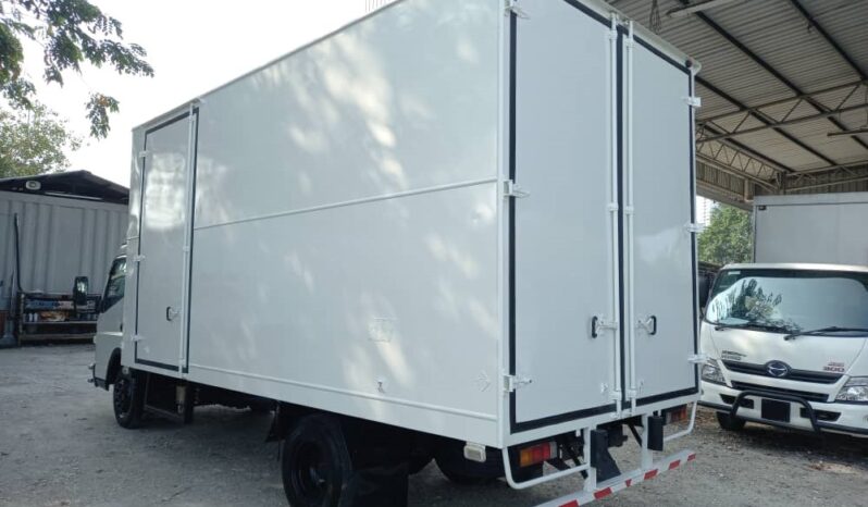 2016/17 Mitsubishi Fuso FE83PG Aluminium Box 17′ full