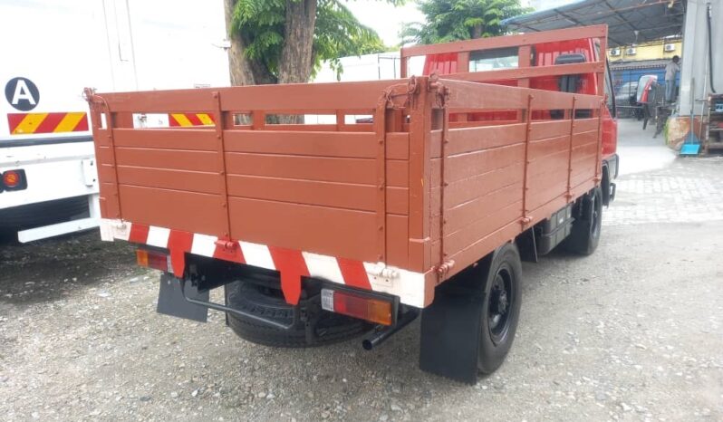 2009 Mitsubishi Fuso FB511B Kargo Am 10’4 full