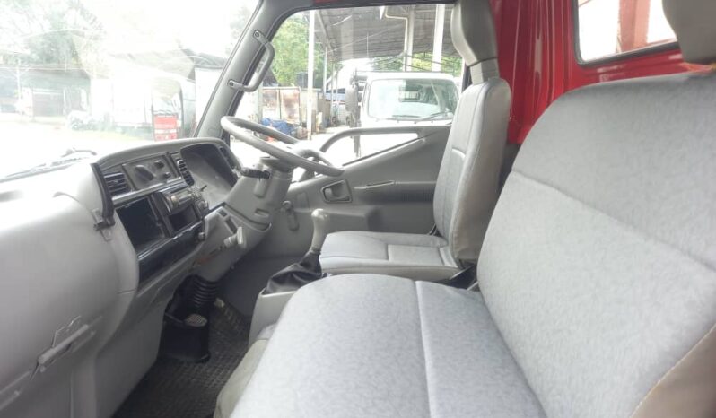 2009 Mitsubishi Fuso FB511B Kargo Am 10’4 full