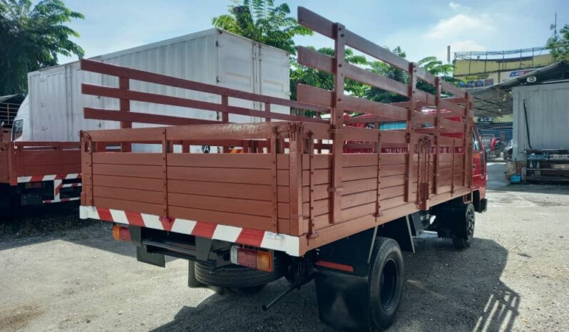 2010 Daihatsu Delta V116 Wooden Kargo 14’3 full