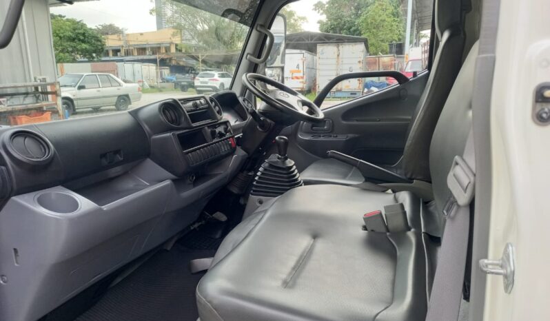 2019 Hino XZU600R Alu Box 10’3 Low Mile !!! full