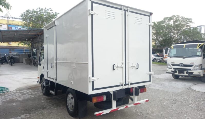 2019 Hino XZU600R Alu Box 10’3 Low Mile !!! full