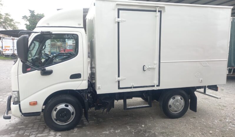 2019 Hino XZU600R Alu Box 10’3 Low Mile !!! full