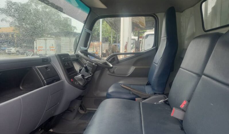 2014 Mitsubishi Fuso FE85PG Corrugated Box 16’8 full