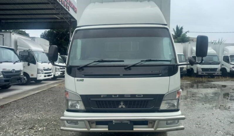 2014 Mitsubishi Fuso FE85PG Corrugated Box 16’8 full
