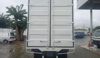 2014 Mitsubishi Fuso FE85PG Corrugated Box 16’8 full