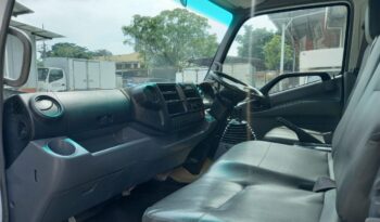 2013 Hino WU720R NEW Kargo Am with Steel Railing  17′ full