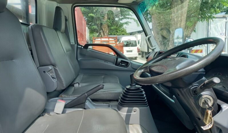 2013 Hino WU720R NEW Kargo Am with Steel Railing  17′ full