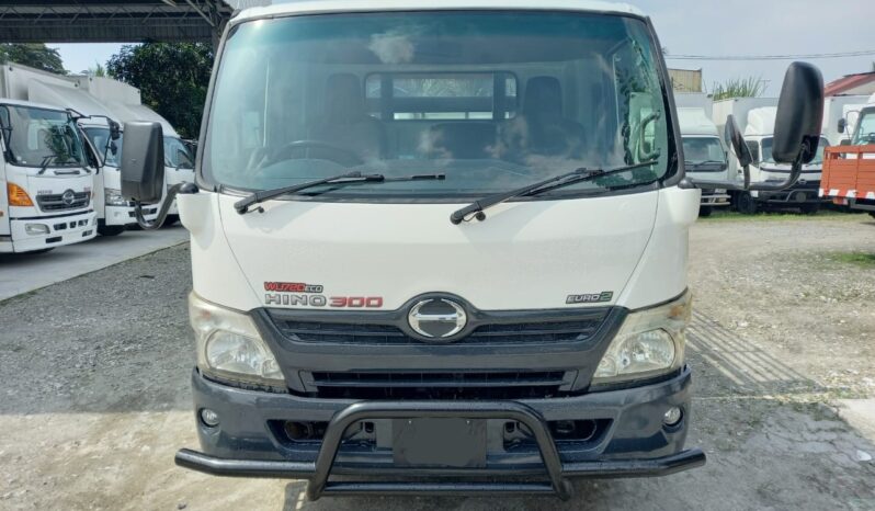 2013 Hino WU720R NEW Kargo Am with Steel Railing  17′ full