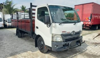 2013 Hino WU720R NEW Kargo Am with Steel Railing  17′ full