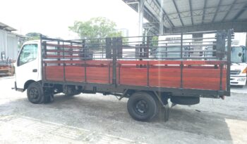 2013 Hino WU720R NEW Kargo Am with Steel Railing  17′ full