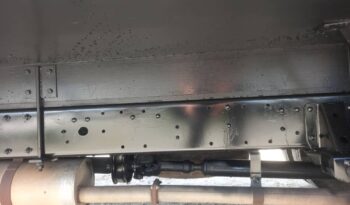 2016 Nissan UD YU41T5 Insulated Box 16′ full