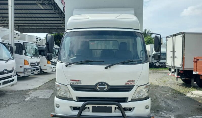 2016/17 Hino XZU720R Aluminium Box 17′ full