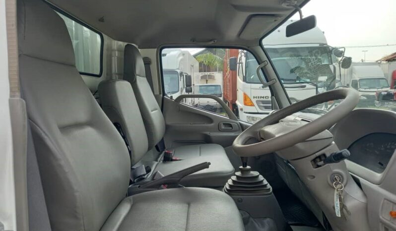 2010 Hino XZU423R Corrugated Box 16’9 (2 LHS Door) full