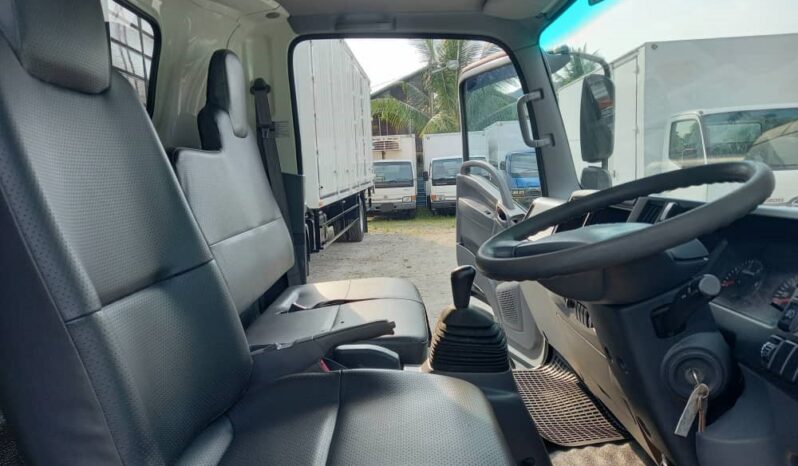 2019 Isuzu NPR81UKH Wooden Cargo Am 16′ Top Condition full