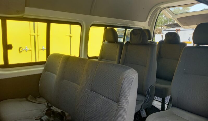 2012 Toyota Hiace Window Van 2.5 (D) full