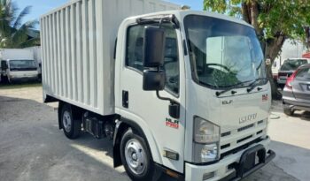 2018 Isuzu NLR77UEE Corrugated Box 10′ (1 LHS Door ) full