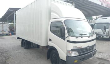 2010 Hino XZU423R Corrugated Box 16’9 (2 LHS Door) full