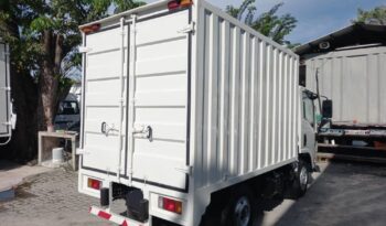 2018 Isuzu NLR77UEE Corrugated Box 10′ (1 LHS Door ) full
