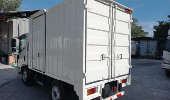 2018 Isuzu NLR77UEE Corrugated Box 10′ (1 LHS Door ) full
