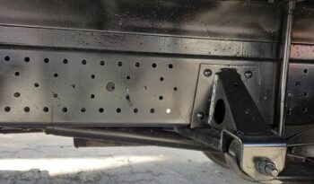 2018 Isuzu NLR77UEE Corrugated Box 10′ (1 LHS Door ) full