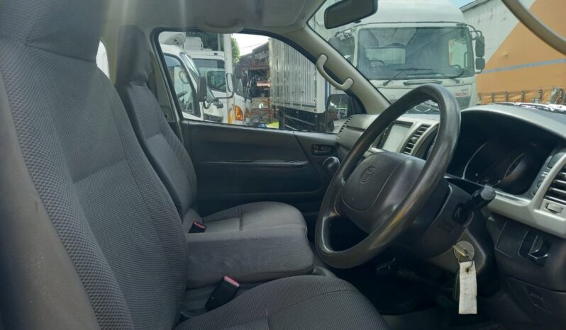 2012 Toyota Hiace Window Van 2.5 (D) full