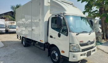 2018 Hino XZU720R FIBER BOX 16’9  (1 RHS Door & 4 LHS Door) full