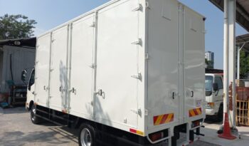 2018 Hino XZU720R FIBER BOX 16’9  (1 RHS Door & 4 LHS Door) full