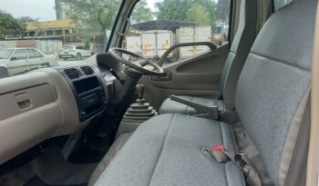 2014 Hino WU302R Kargo Am 10’4 full