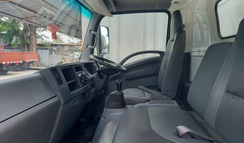 2016 Isuzu NPR71UKH Alu Box 16’8 (1 LHS Door) full