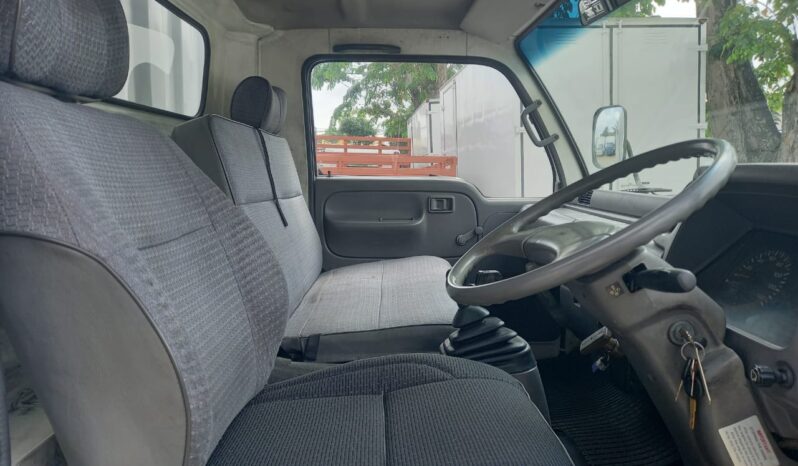 2010 Nissan YU41T5 (UBS ) Corrugated Box 17’2 Sell As Condition full