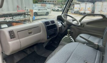 2014 Hino WU302R Kargo Am 10’4 full
