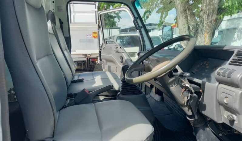 2013/14 Isuzu NPR66ULH Kargo Am 14’5 full