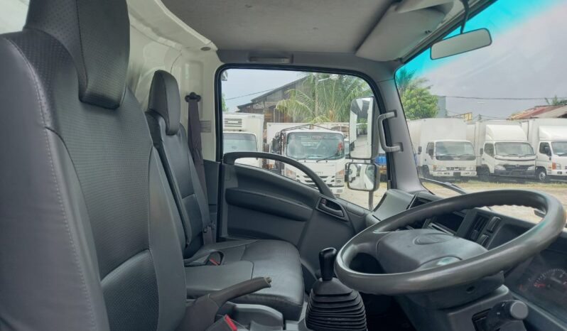 2016 Isuzu NPR71UKH Alu Box 16’8 (1 LHS Door) full