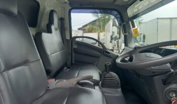 2021 Isuzu NPR81UKH Corrugated Box 17′ (2 LHS Door) TipTop Condition full