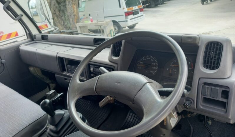 2010 Nissan YU41T5 (UBS ) Corrugated Box 17’2 Sell As Condition full