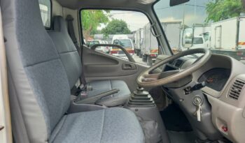 2014 Hino WU302R Kargo Am 10’4 full