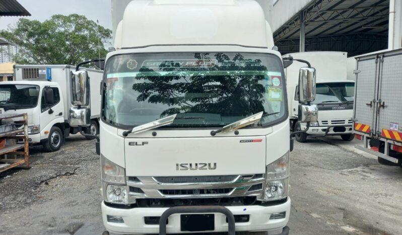 2021 Isuzu NPR81UKH Corrugated Box 17′ (2 LHS Door) TipTop Condition full