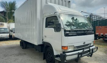 2010 Nissan YU41T5 (UBS ) Corrugated Box 17’2 Sell As Condition full